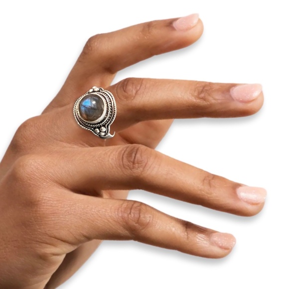 Gemstone Ring Labradorite 925 Silver “Omara” (Size 6) - Picture 4 of 10